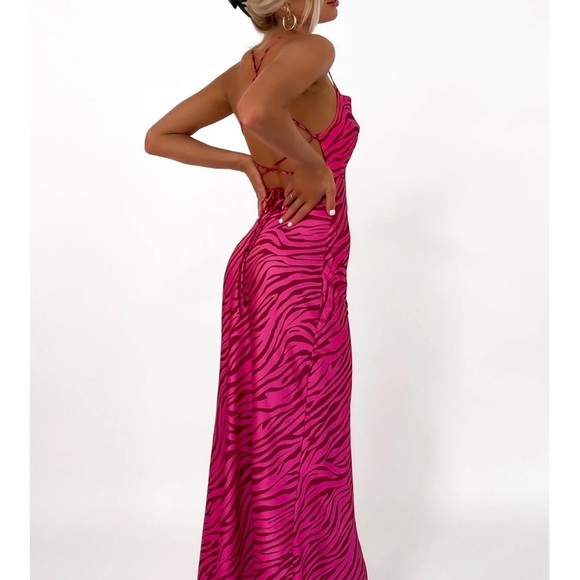 Elegant Pink Zebra Print Dress - Picture 7 of 12